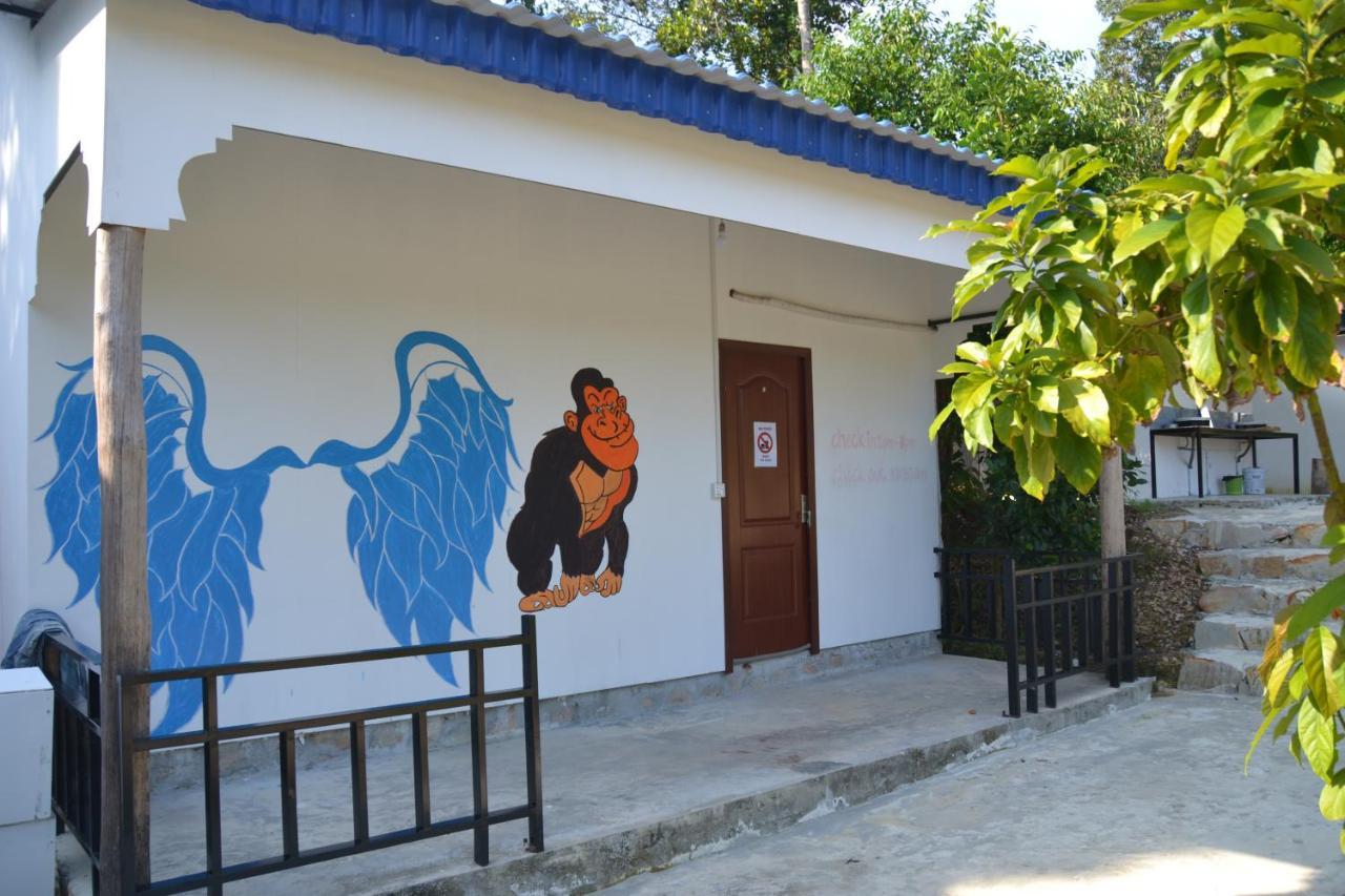 Fat Monkey Hostel Kaoh Touch Luaran gambar